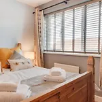 3 Bed In Oc-s100